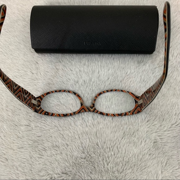 Vintage Prada Frames - Picture 8 of 15